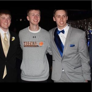 Meet your Posher, Brady